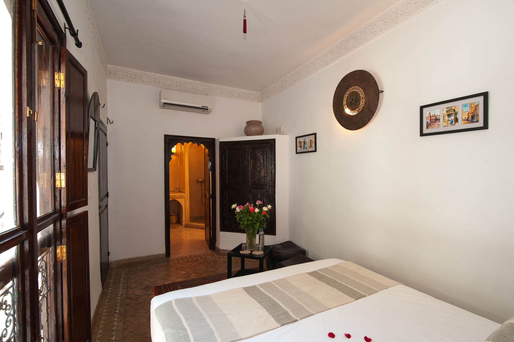 CHAMBRES & SUITES